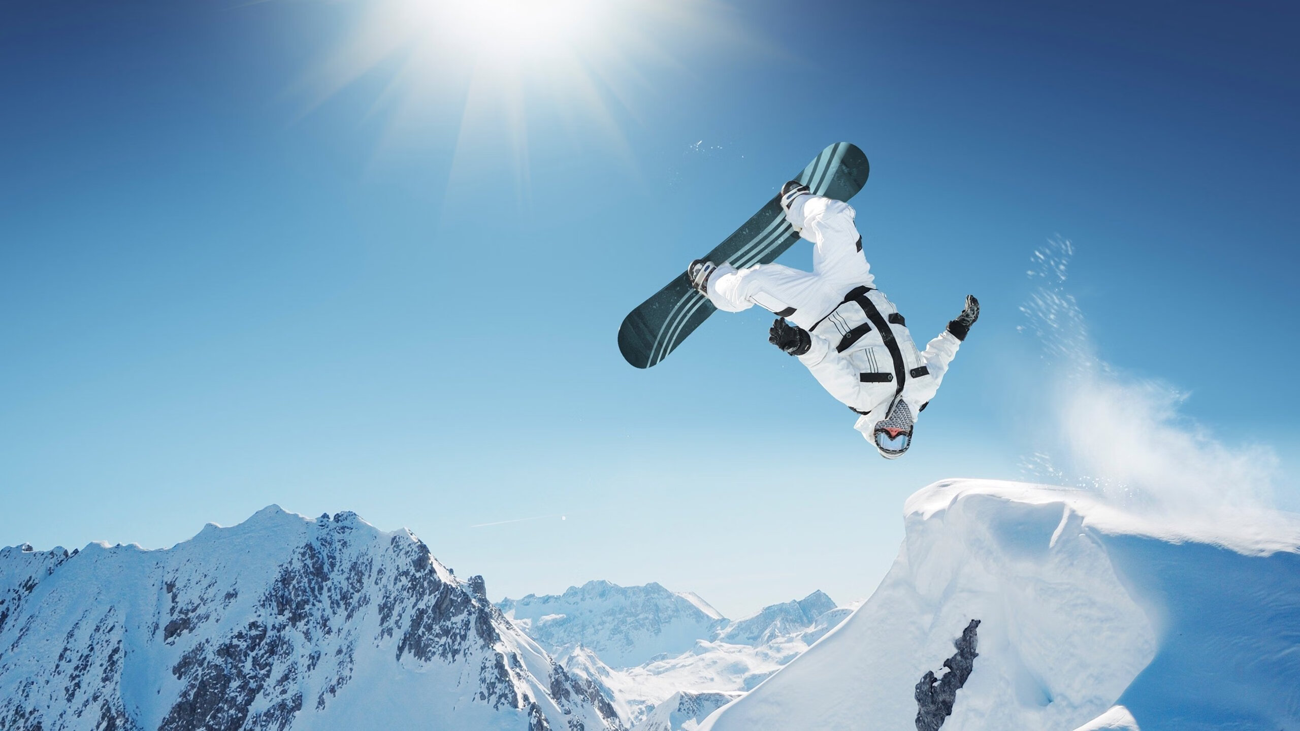 全国游泳锦标赛女子200米仰泳，新星李梦轻松夺金再创佳绩，女子二百米仰泳决赛